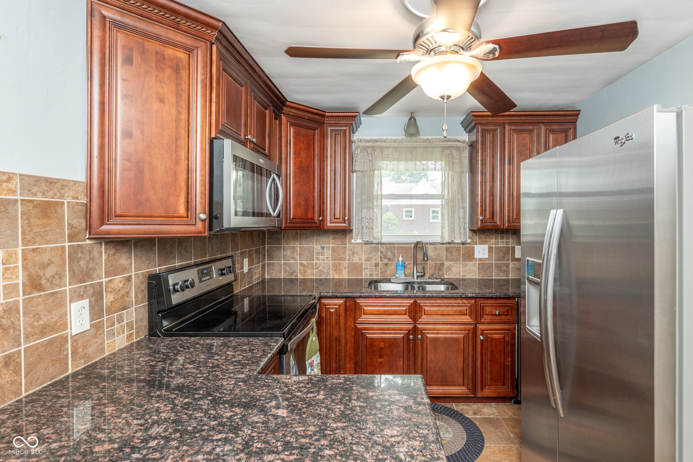 1102 North Riley Avenue Indianapolis, IN 46201 - Photo 10 of 31 Gallery Image 10