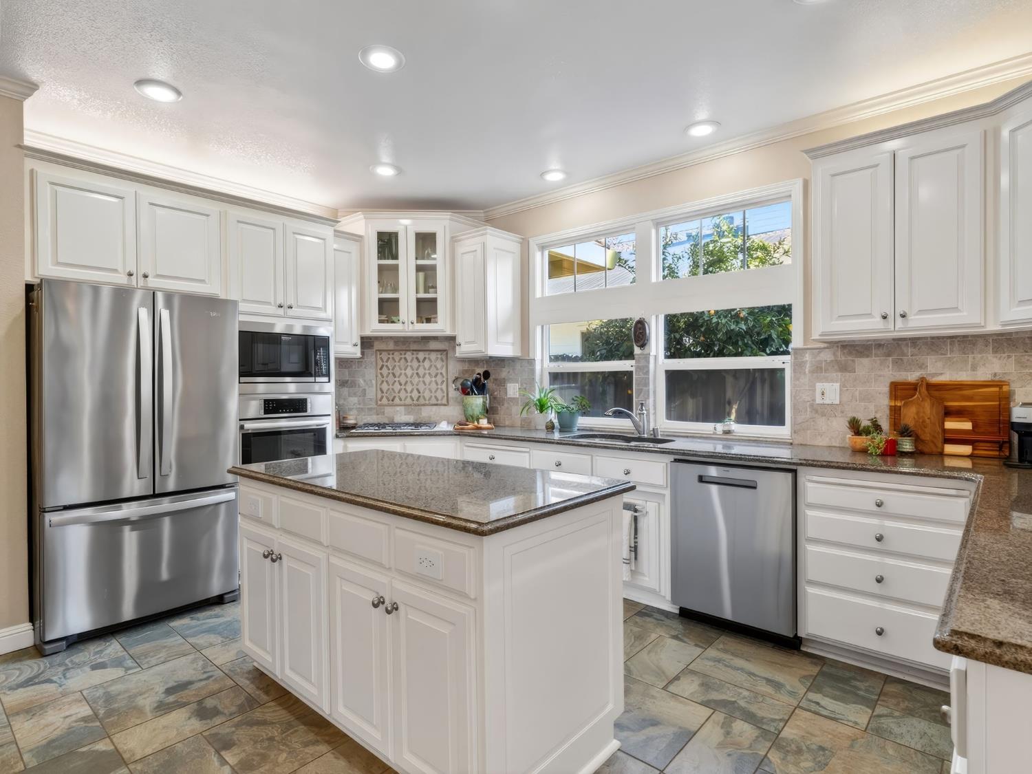 4108 Tallow Place Davis, CA 95618 - Photo 23 of 52