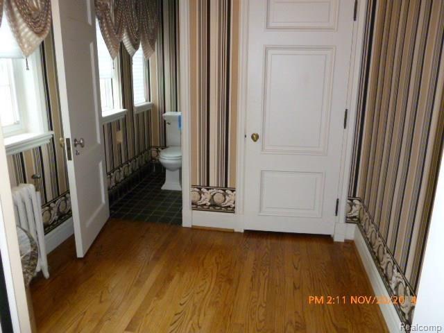 87 Cloverly Road Grosse Pointe, MI 48236 - Photo 10 of 50 first floor half bath - by foyer