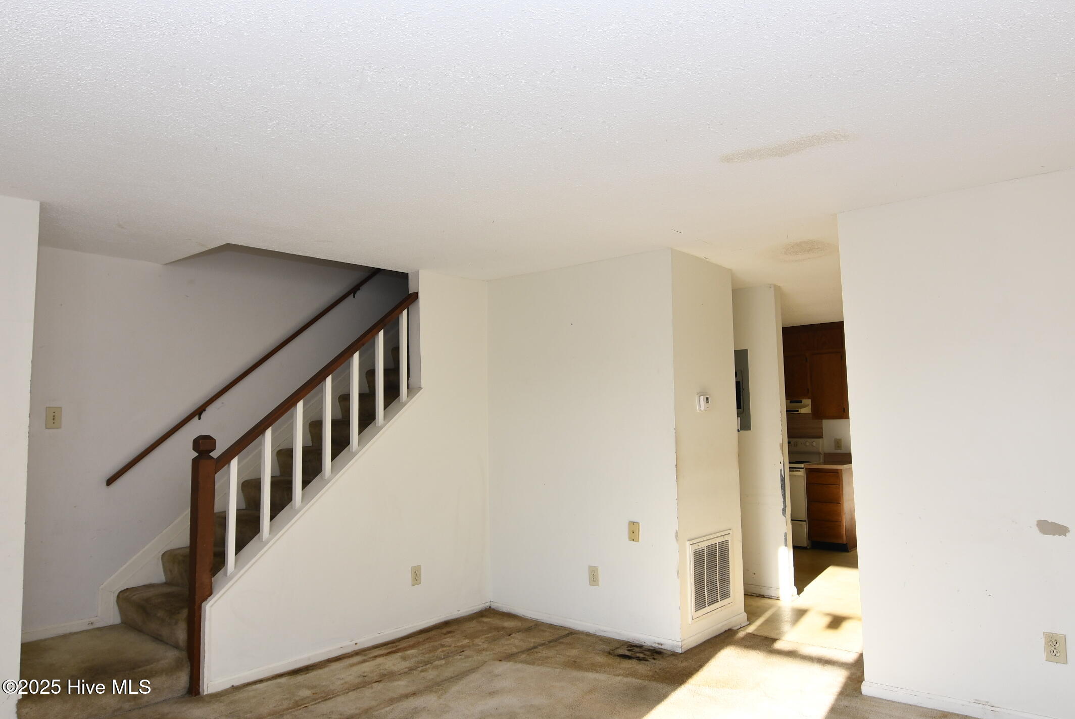 1120 B's Barbeque Road, Unit C Greenville, NC 27834 - Photo 2 of 17 Living Room