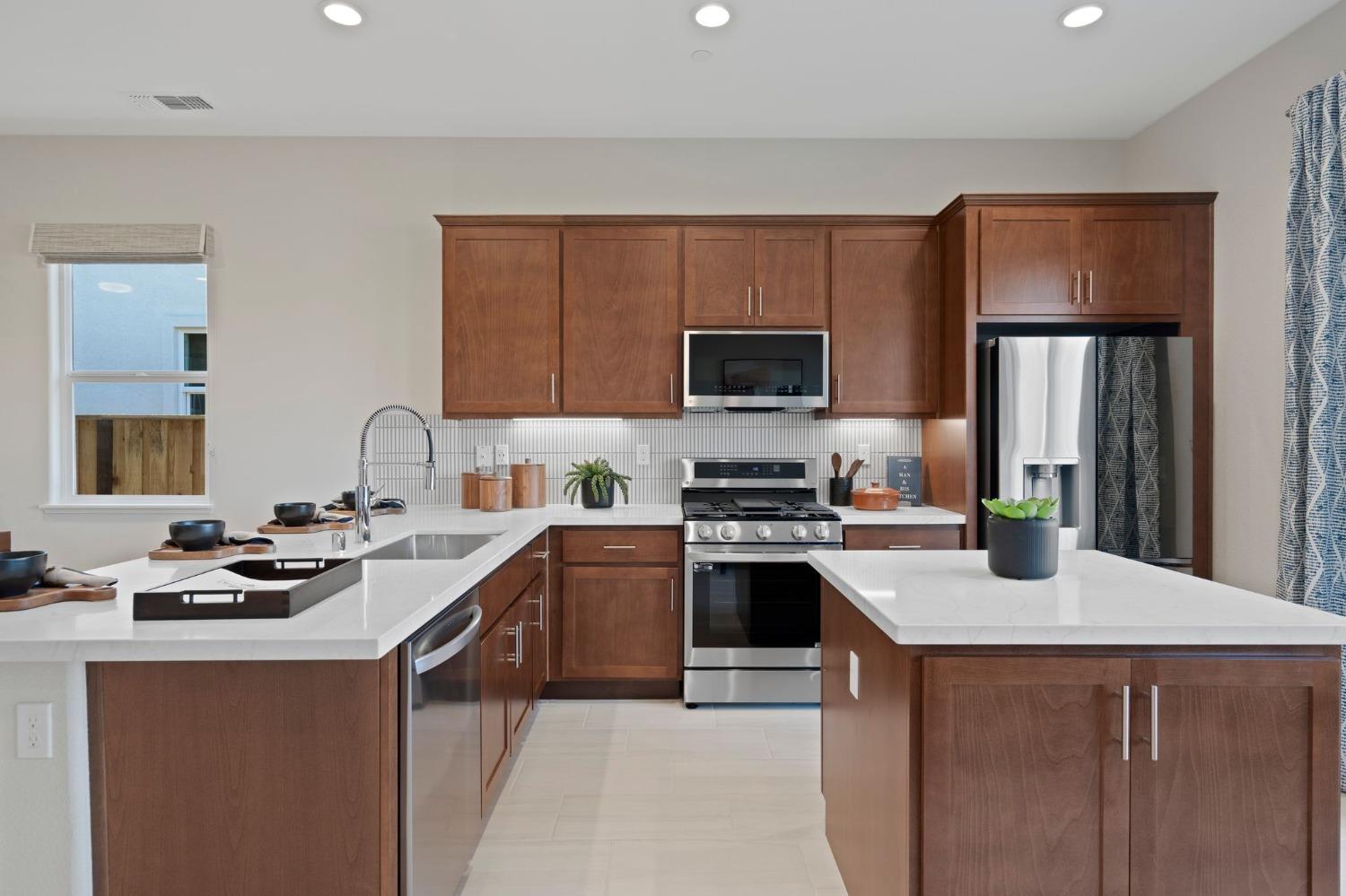 5542 Thomson Loop Davis, CA 95616 - Photo 12 of 63 Home is under construction - Picture is of a model home and is for representational purposes only.