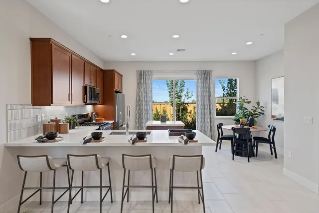 $729,900 | 5542 Thomson Loop, Davis, CA 95616