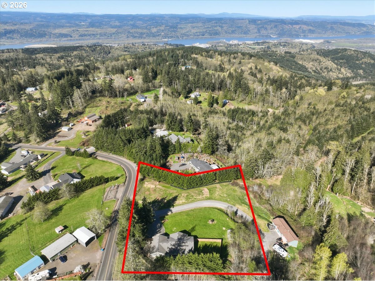 108 Powder Hill Drive Kalama, WA 98625 - Photo 30 of 40 Yard