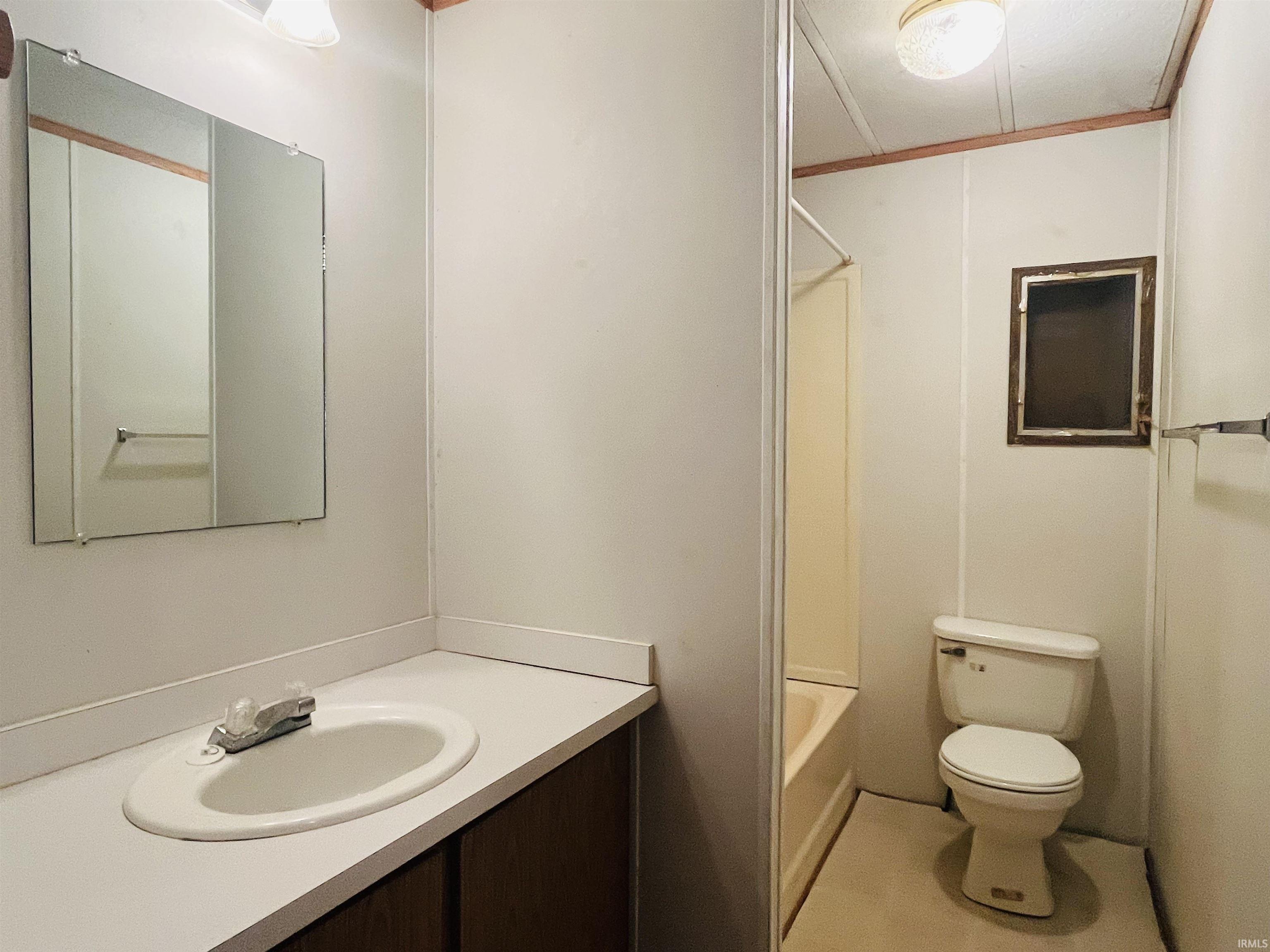 2389 South Wallick Road Peru, IN 46970 - Photo 22 of 36