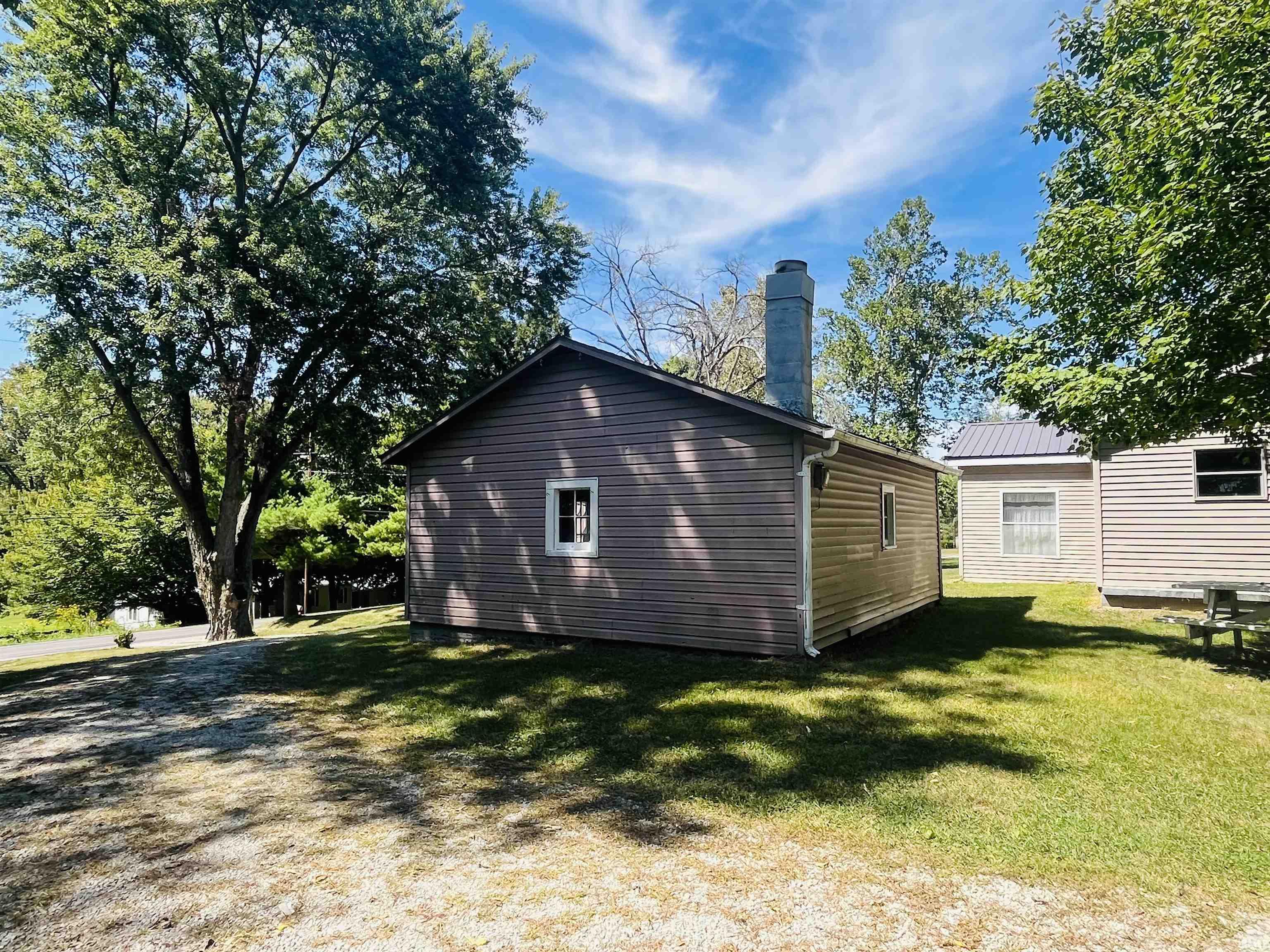 2389 South Wallick Road Peru, IN 46970 - Photo 4 of 36