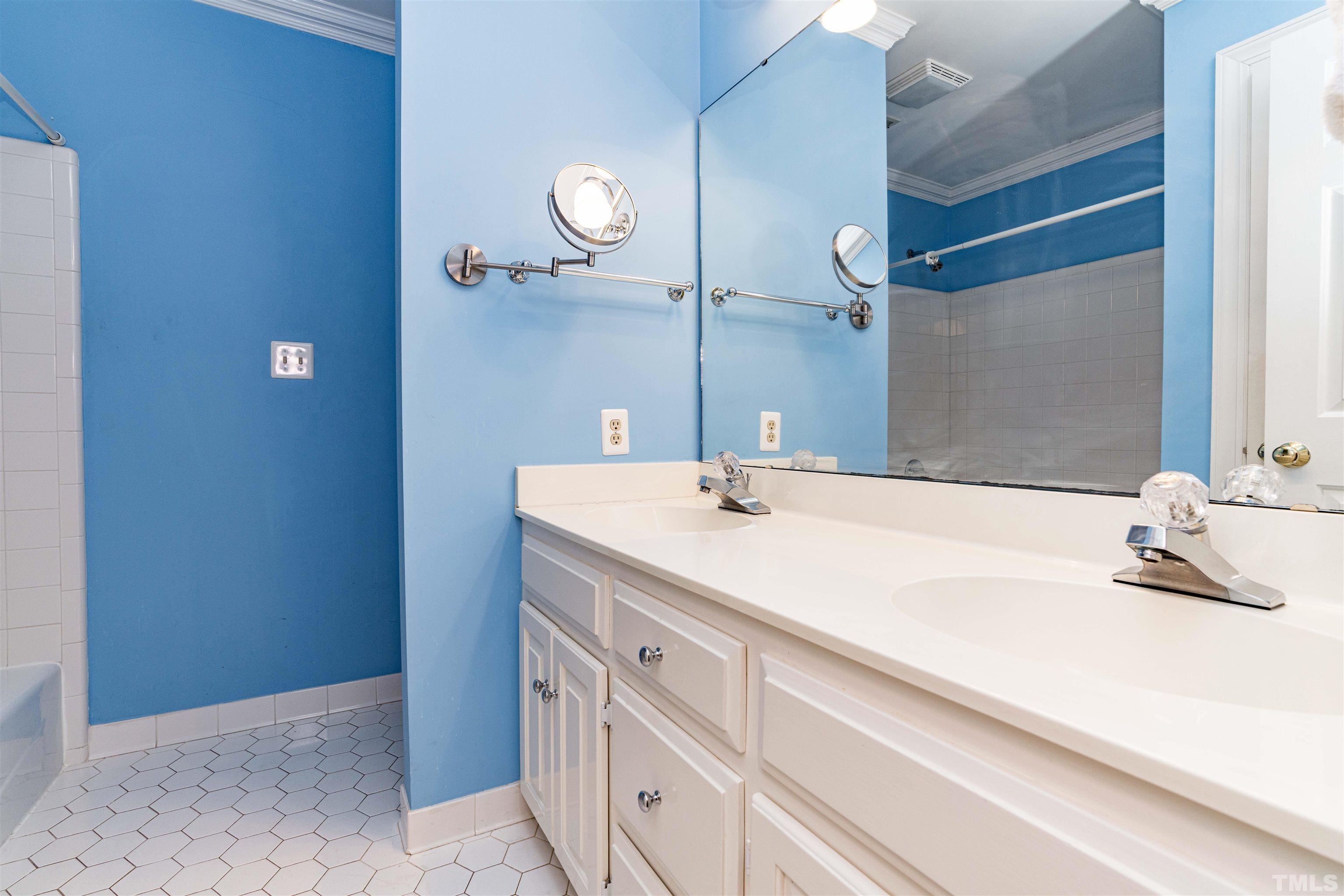 5117 Berkeley Street Raleigh, NC 27612 - Photo 32 of 35 Gallery Image 32