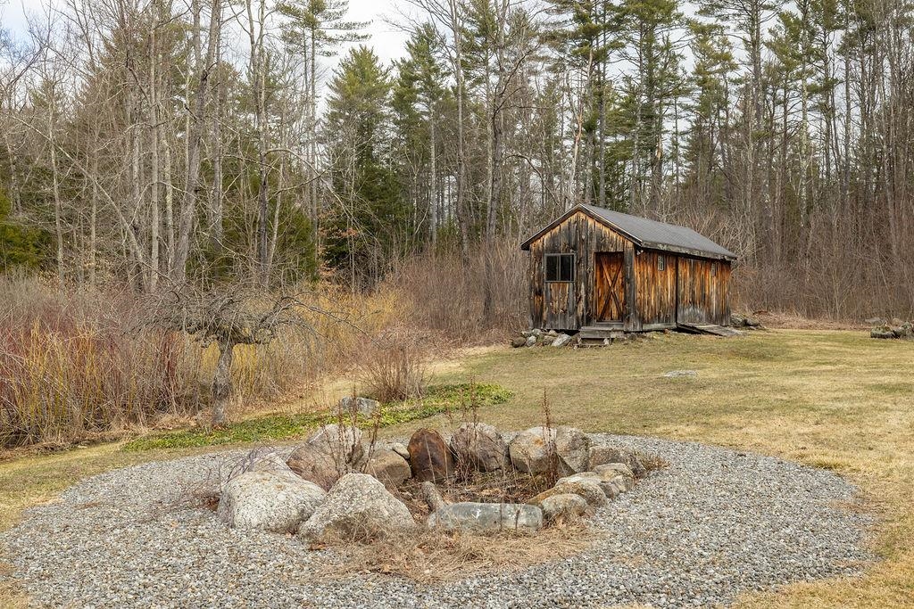 312 Sugar Hill Road Hopkinton, NH 03229 - Photo 10 of 37