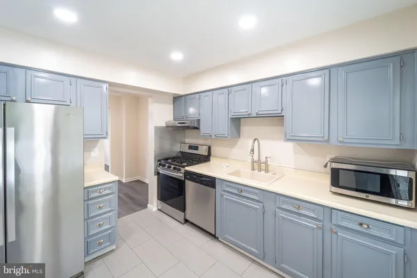 $2,600 | 2055 Pilgrim Drive, Woodbridge, VA 22192