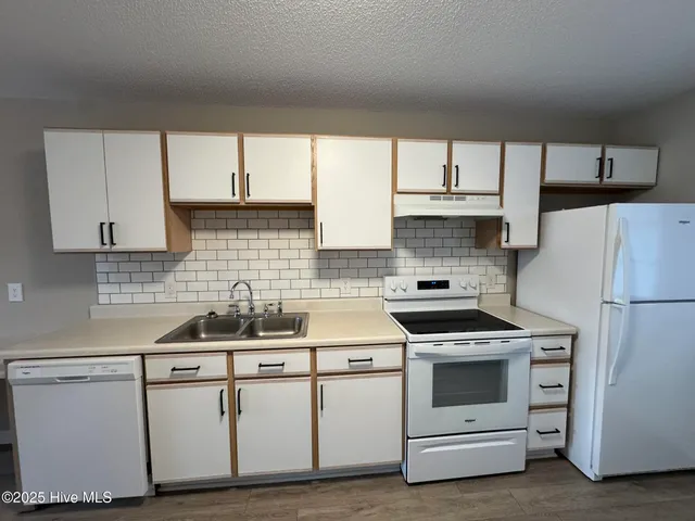 $950 | 2235 Hurt Drive, Rocky Mount, NC 27804