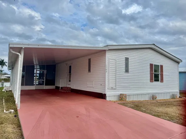 $188,000 | 1704 Southwest 35th Circle, Okeechobee, FL 34974