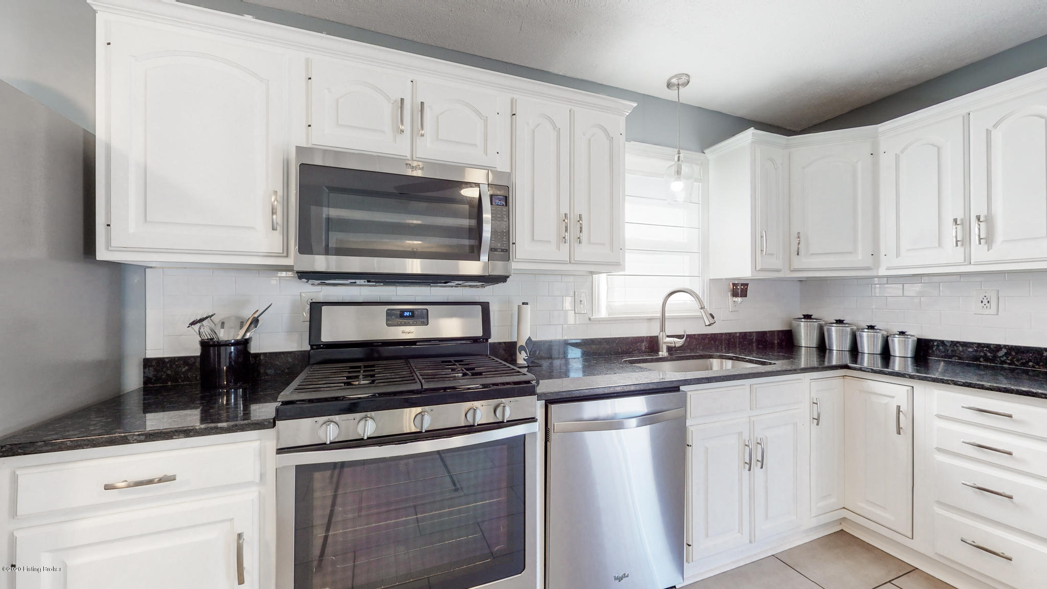 Updated Kitchen with Granite Countertops