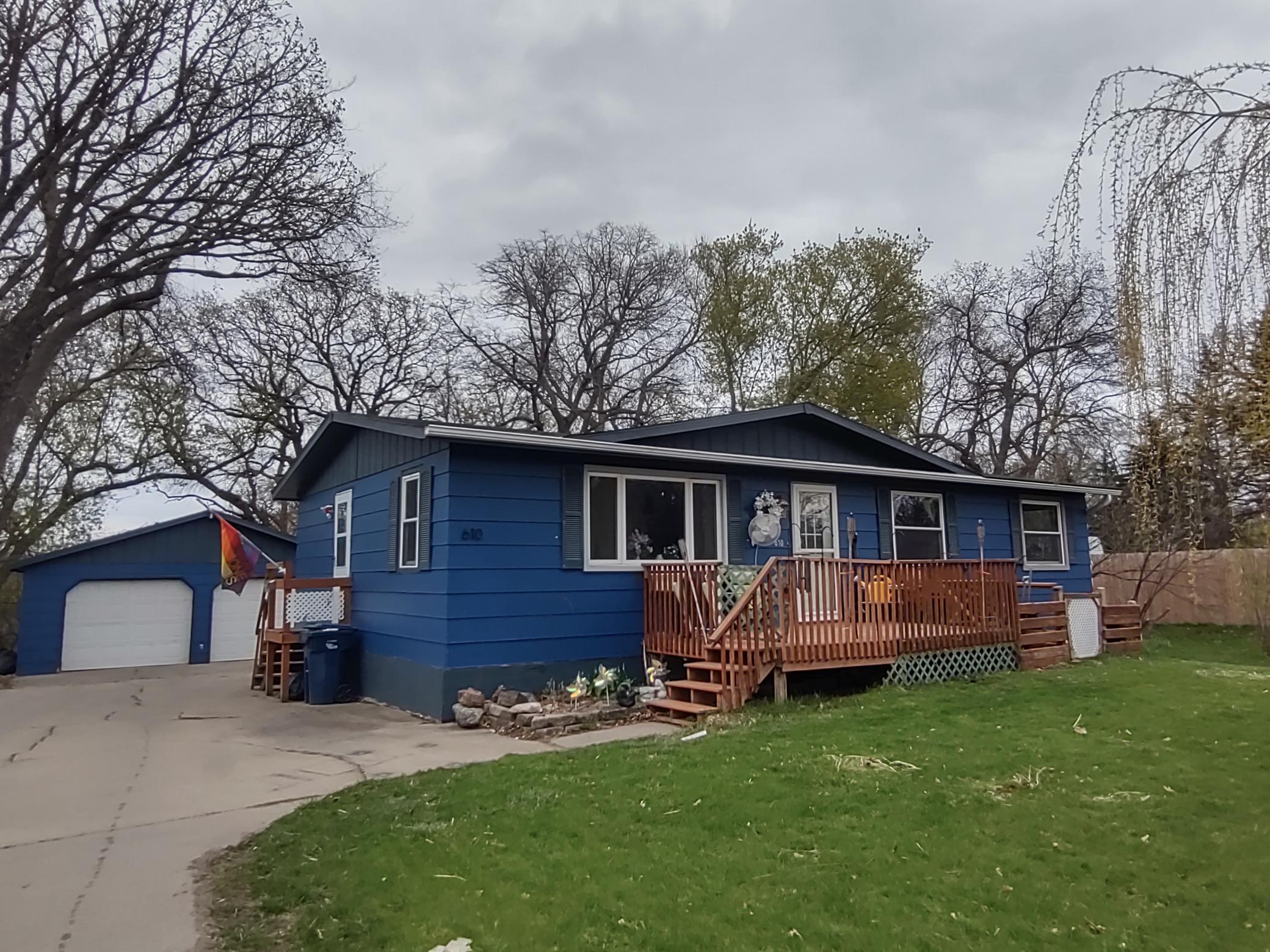610 Springen Avenue Fergus Falls, MN 56537 - Photo 1 of 30