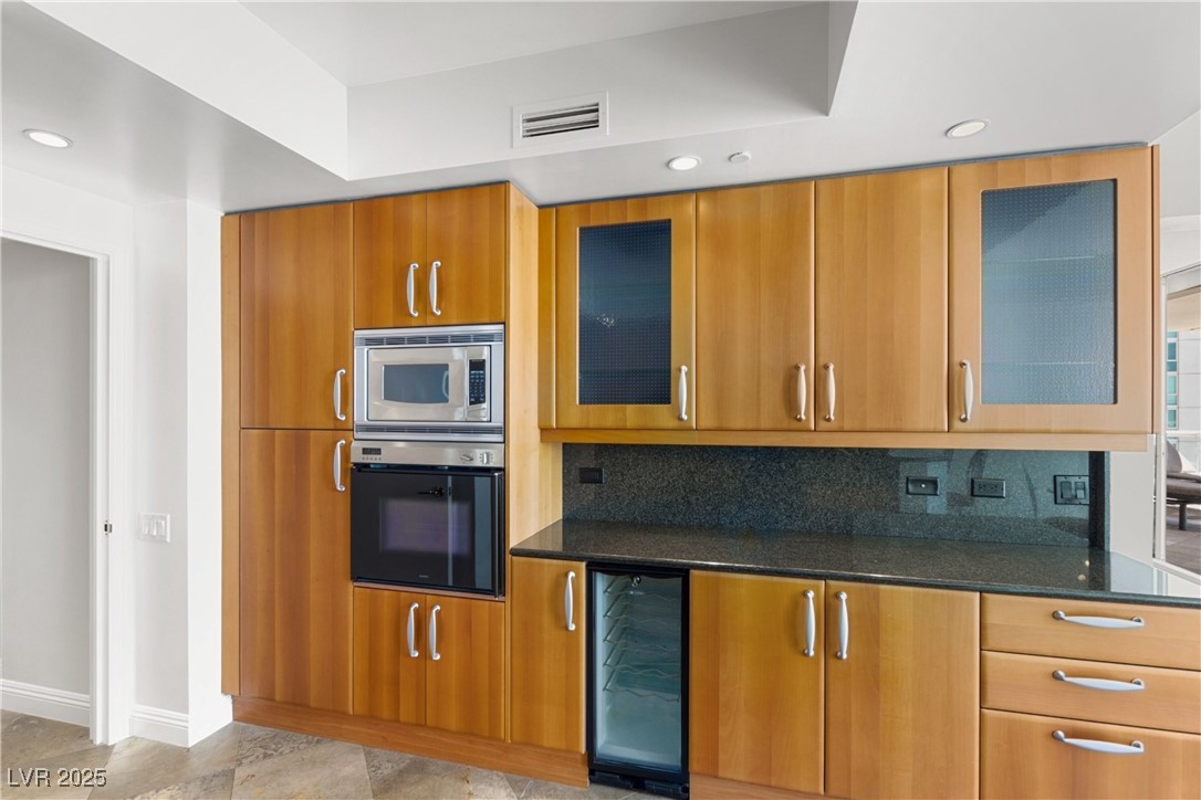 2877 Paradise Road, Unit 2203 Las Vegas, NV 89109 - Photo 19 of 34 Gallery Image 19