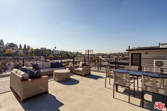 $1,749,000 | 2822 Avenel Street, Los Angeles, CA 90039