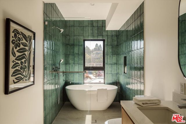 $1,749,000 | 2822 Avenel Street, Los Angeles, CA 90039