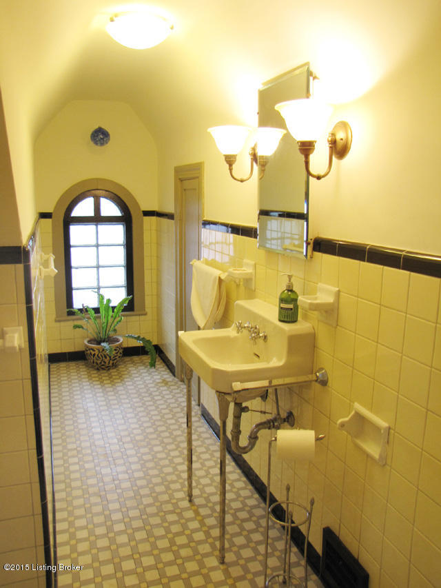 314 Oread Road Louisville, KY 40207 - Photo 21 of 27 21-Mas bath