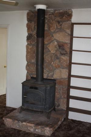 98 Canyon Creek Road Junction City, CA 96048 - Photo 15 of 17