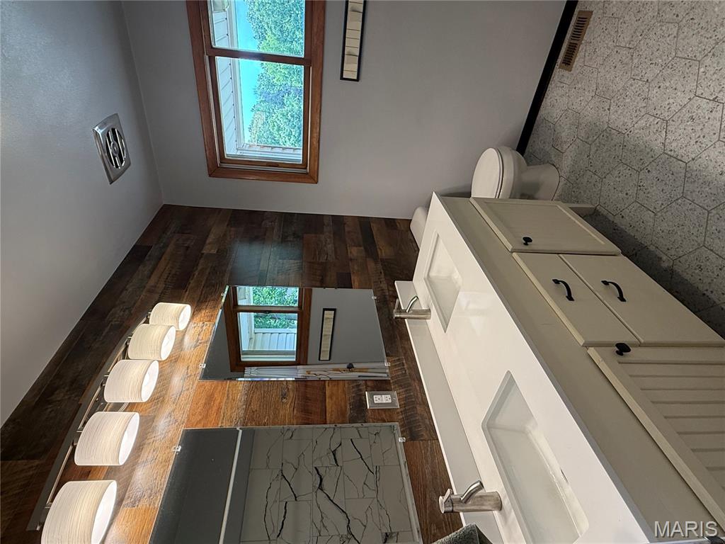 14585 Hwy Aw Plato, MO 65552 - Photo 18 of 67