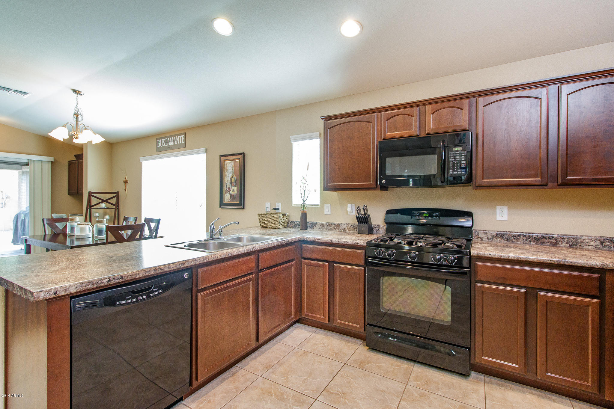 4206 East Bonanza Road Gilbert, AZ 85297 - Photo 8 of 38 8) KITCHEN