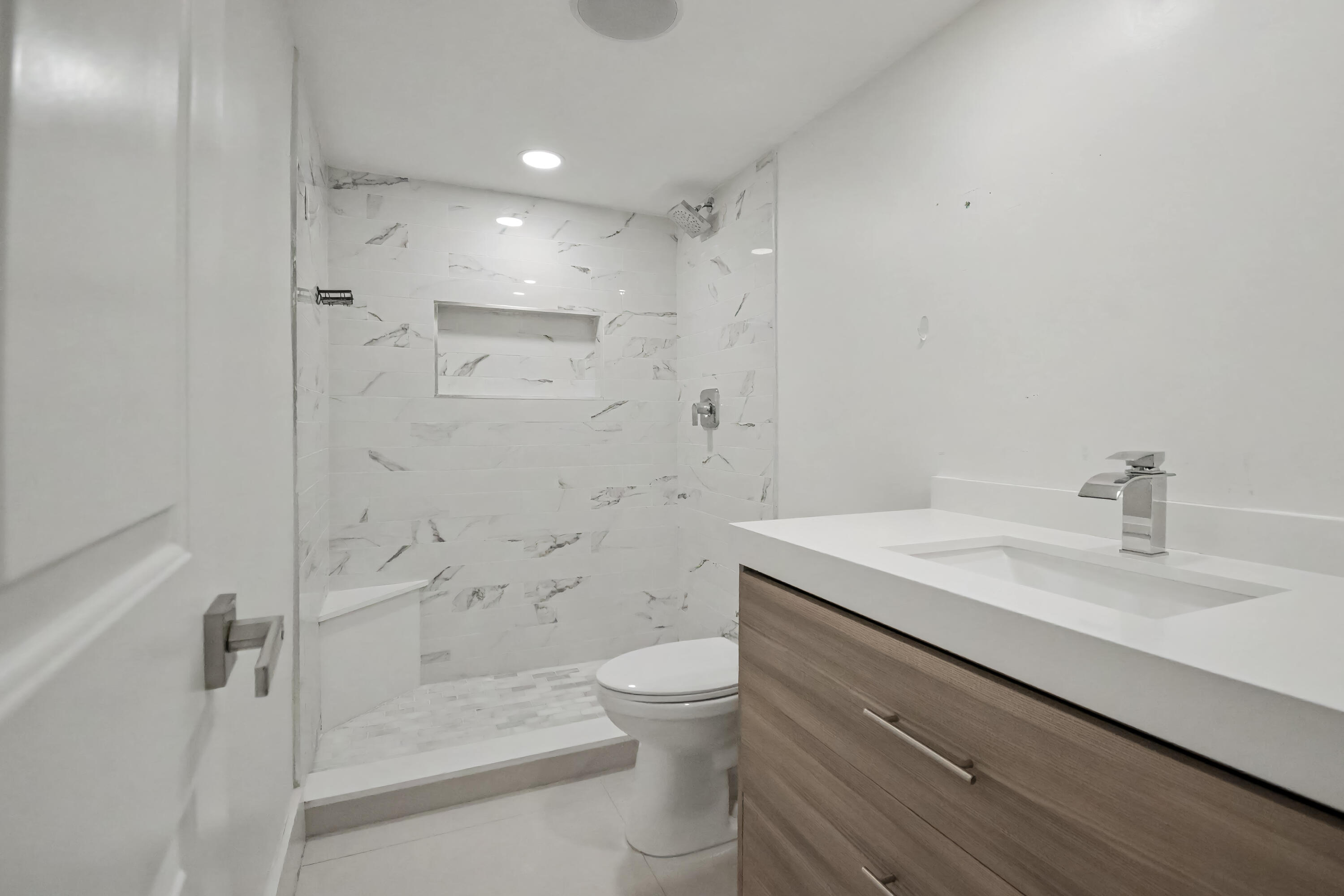 10110 Boca Entrada Boulevard, Unit 305 Boca Raton, FL 33428 - Photo 10 of 15 6907B504-A50D-4F5D-B46A-3C759CD42DEF