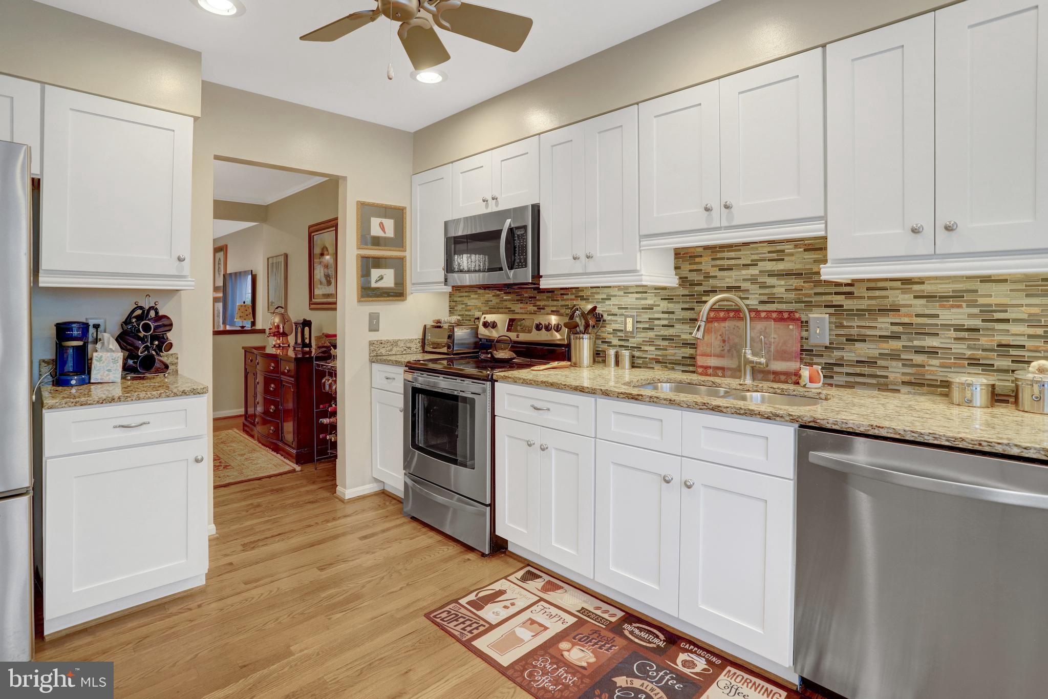 7416 Timberock Road Falls Church, VA 22043 - Photo 7 of 54 Stainless Steel Appliances