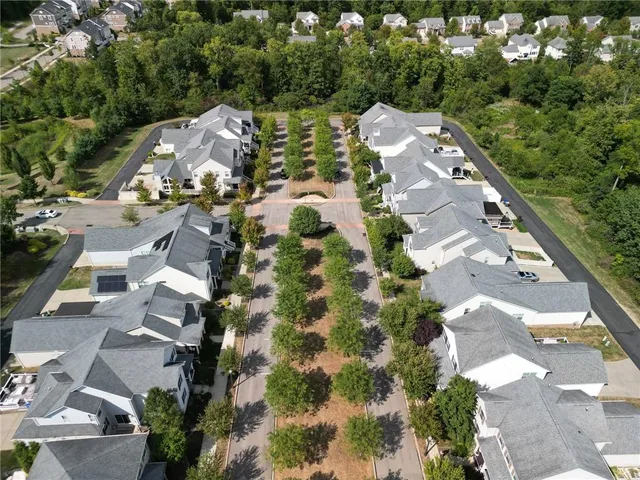 $550,000 | 414 Wealdstone Road, Cranberry Township, PA 16066