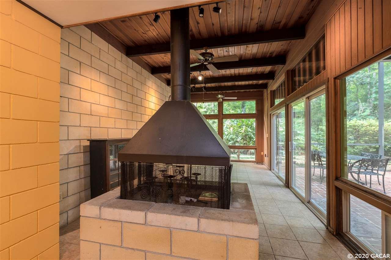 2065 Northwest 11th Road Gainesville, FL 32603 - Photo 5 of 30 Gallery Image 5