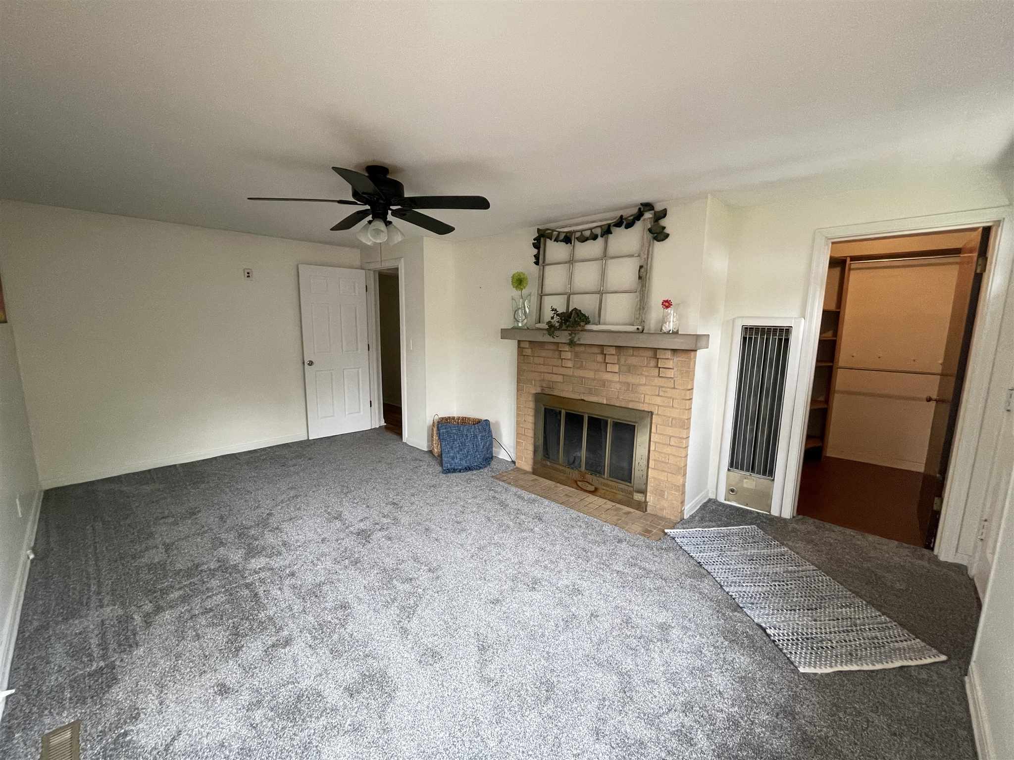 2121 North 7th Street Springfield, IL 62702 - Photo 3 of 34