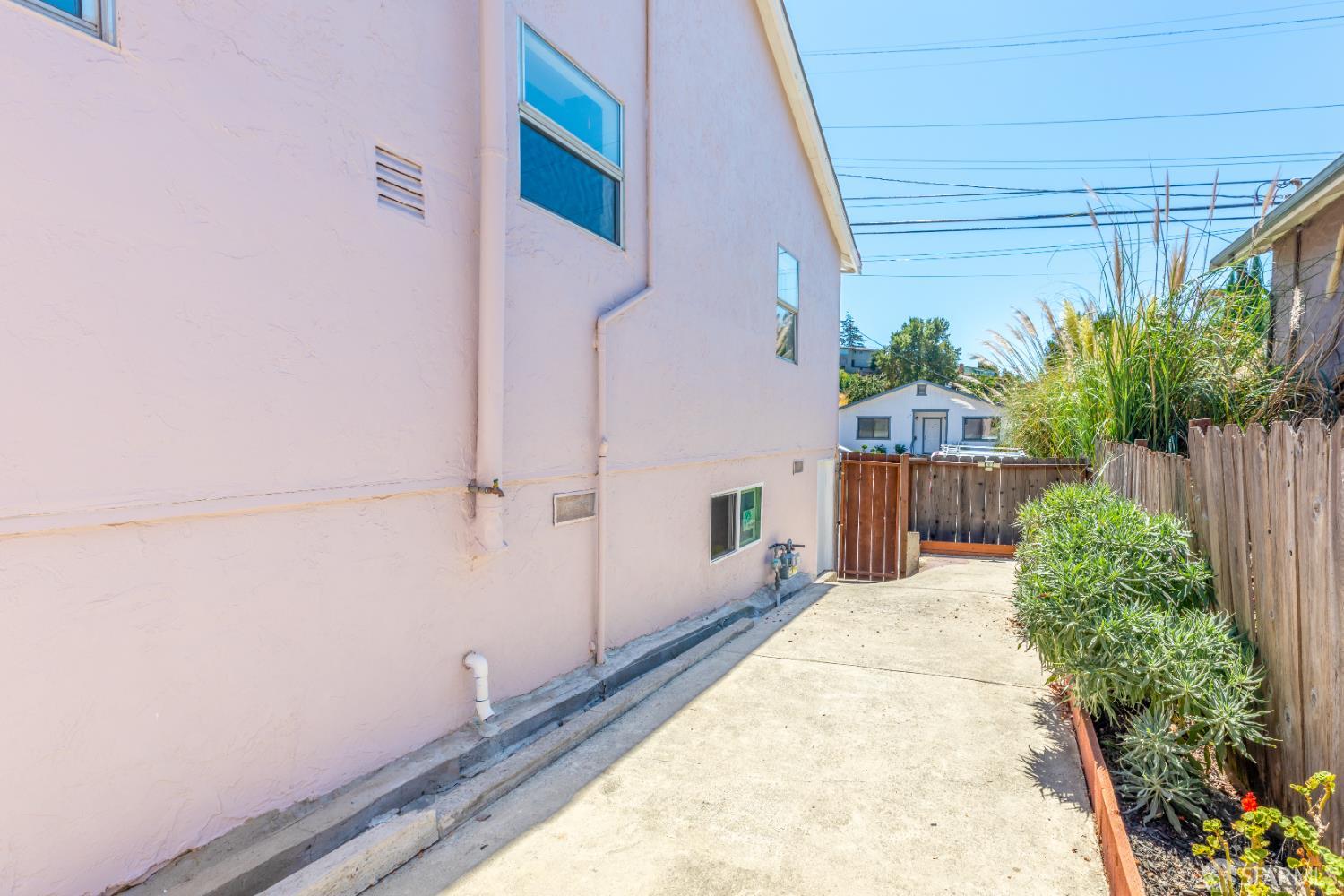 808 Fourth Street Rodeo, CA 94572 - Photo 52 of 70