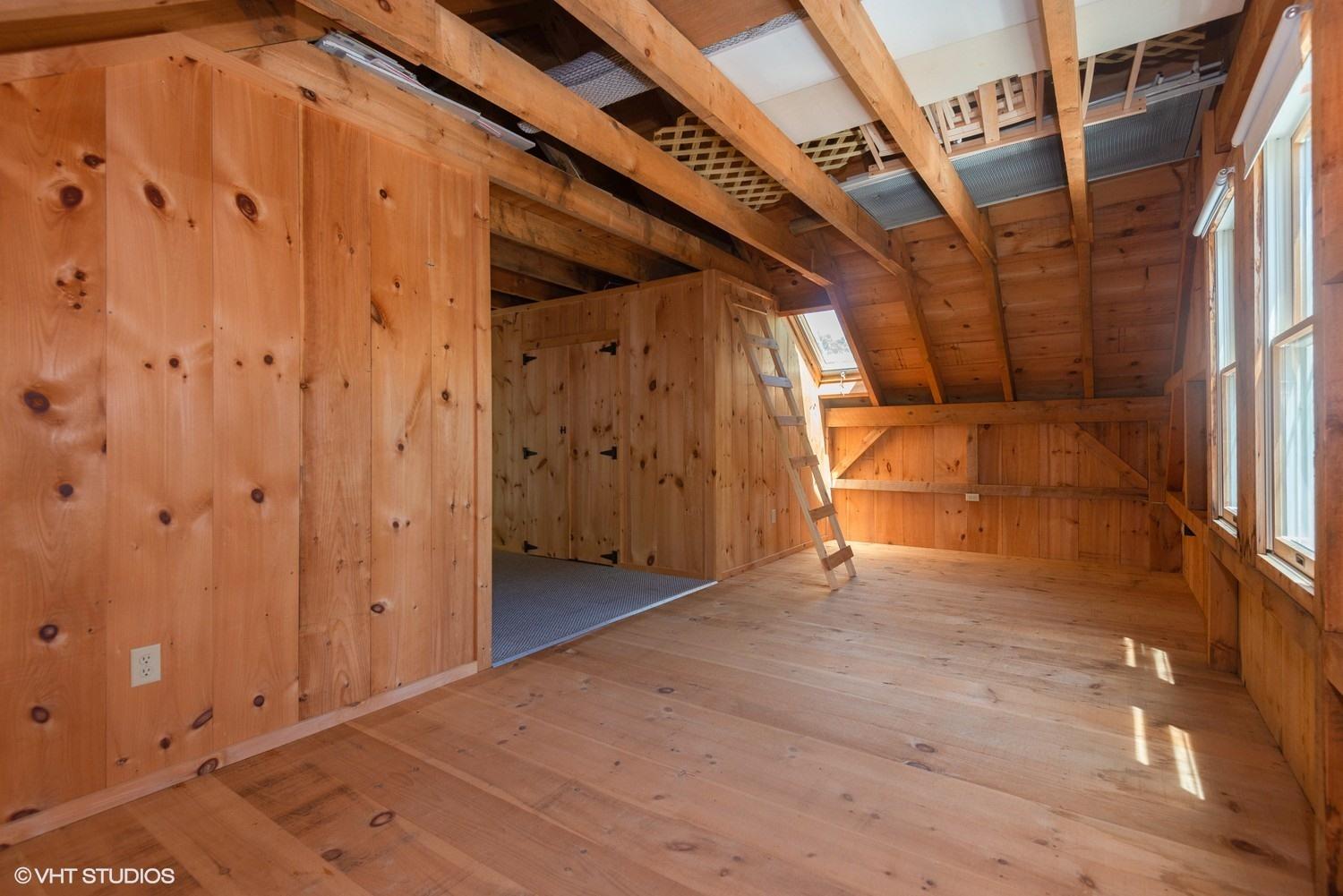 25 Viola Road Eastham, MA 02642 - Photo 12 of 22 Barn: room above