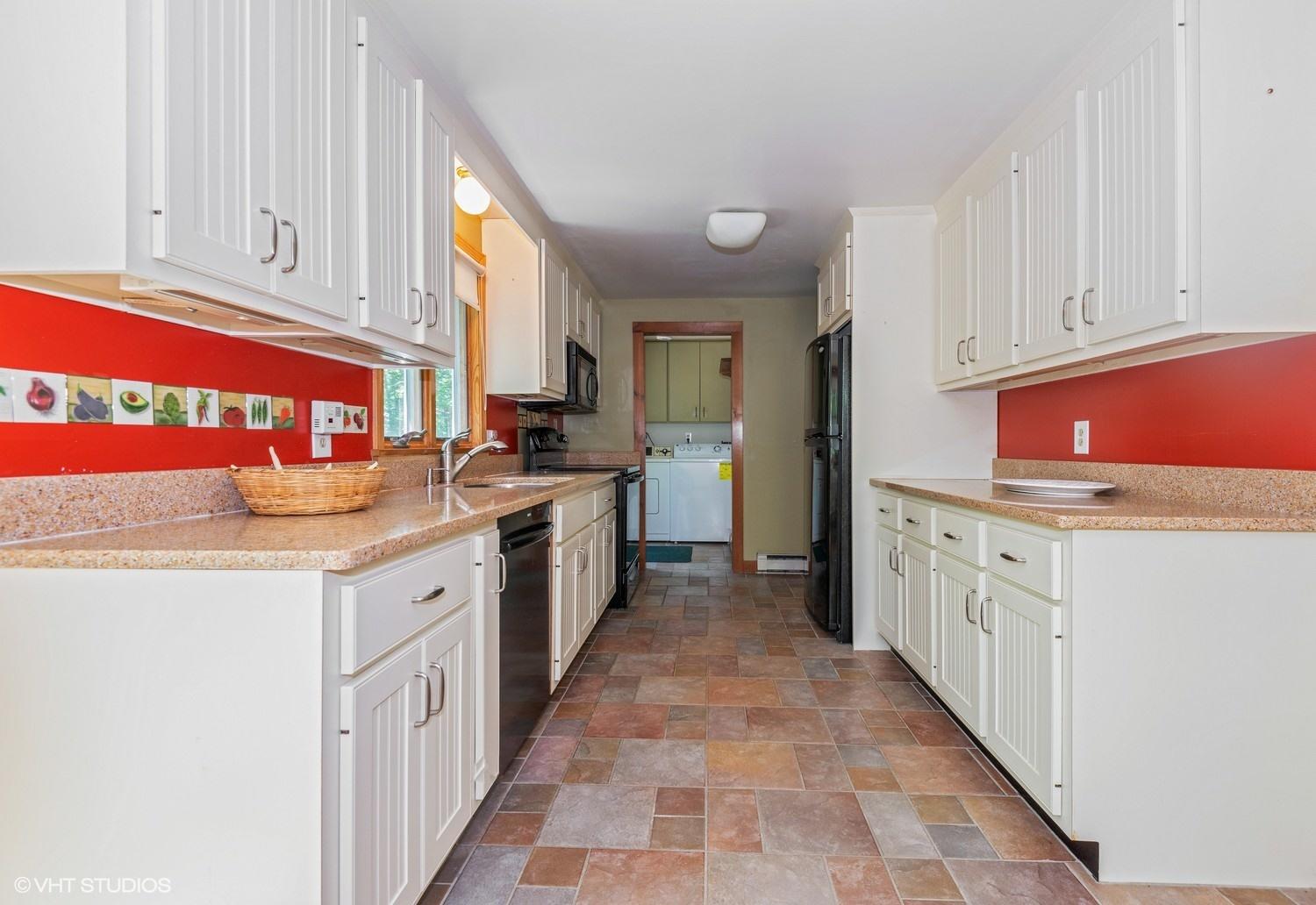 25 Viola Road Eastham, MA 02642 - Photo 3 of 22 Kitchen