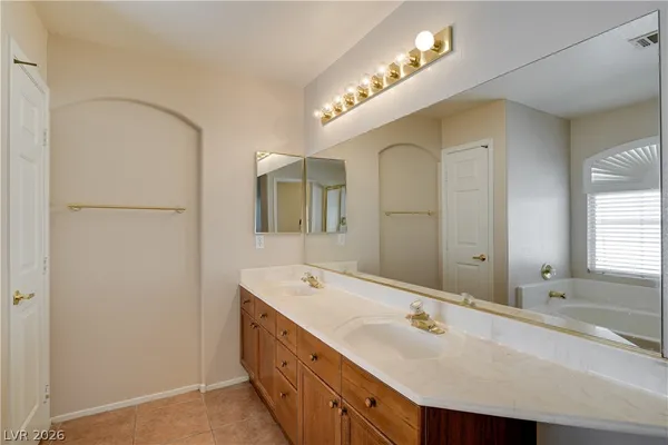 $2,195 | 532 Aspen Leaf Street, Las Vegas, NV 89144