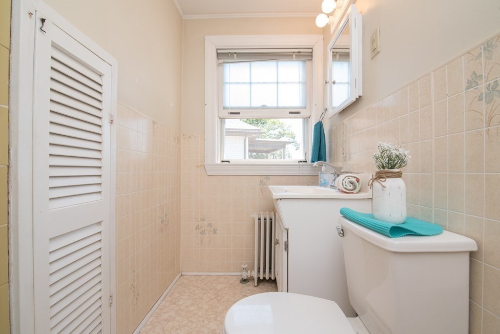 218 Court Road Winthrop, MA 02152 - Photo 24 of 36 Gallery Image 24