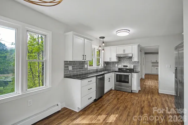 $2,100 | 415 Mountain View Road, Mars Hill, NC 28754