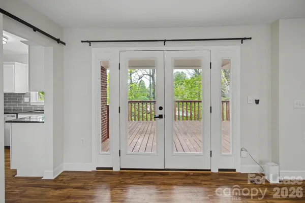 $2,100 | 415 Mountain View Road, Mars Hill, NC 28754