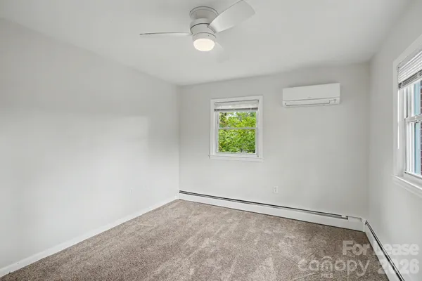 $2,100 | 415 Mountain View Road, Mars Hill, NC 28754