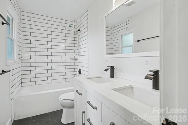 $2,100 | 415 Mountain View Road, Mars Hill, NC 28754