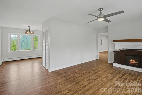 $2,100 | 415 Mountain View Road, Mars Hill, NC 28754