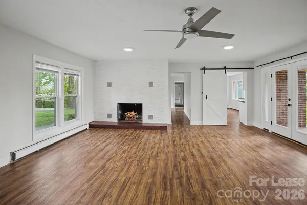 $2,100 | 415 Mountain View Road, Mars Hill, NC 28754