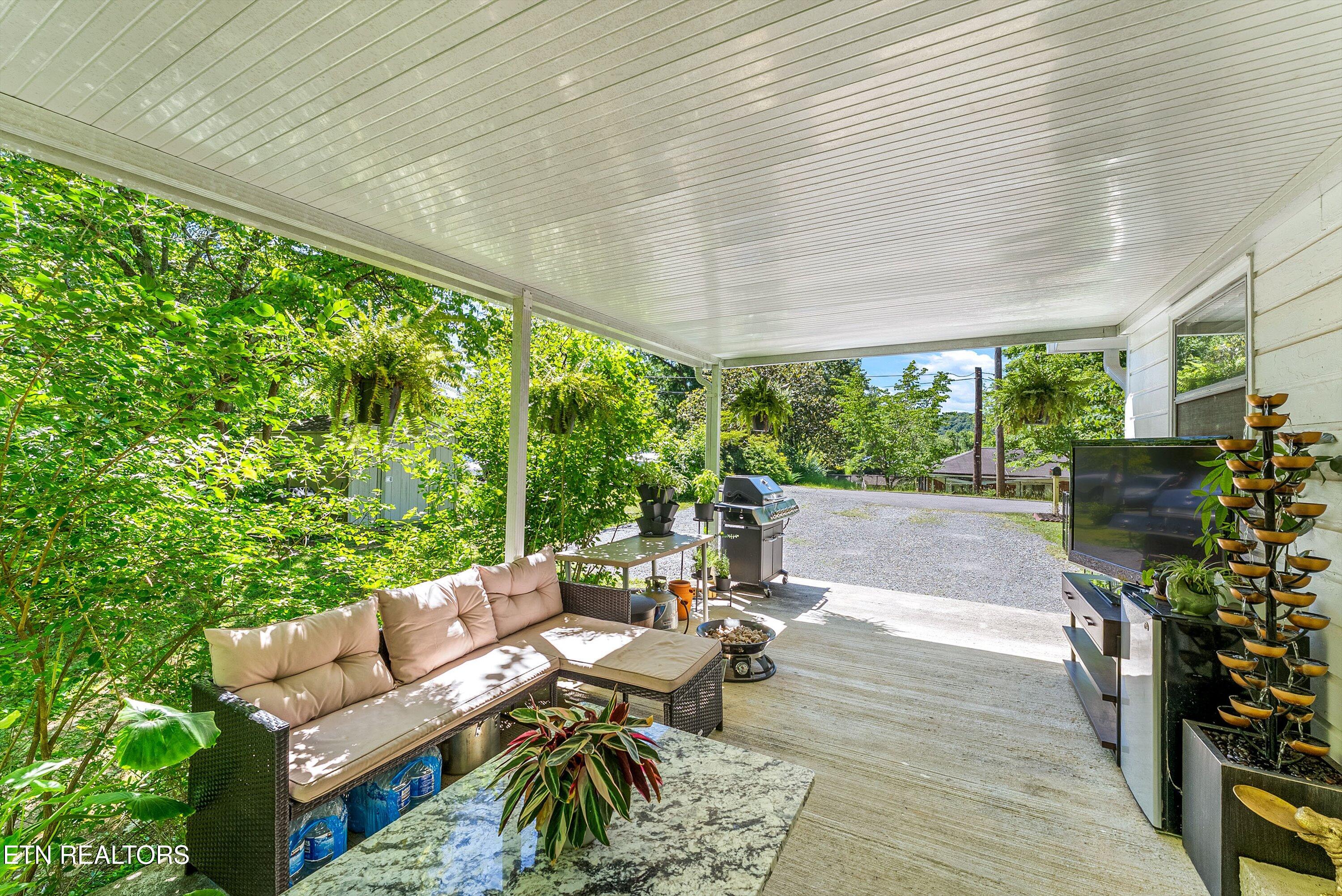 103 Loyola Lane Oak Ridge, TN 37830 - Photo 27 of 36 05-Patio A3