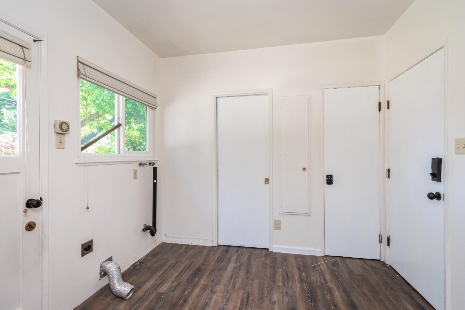 4186 Dena Way Sacramento, CA 95821 - Photo 35 of 48 wooden floor in an empty room with a window