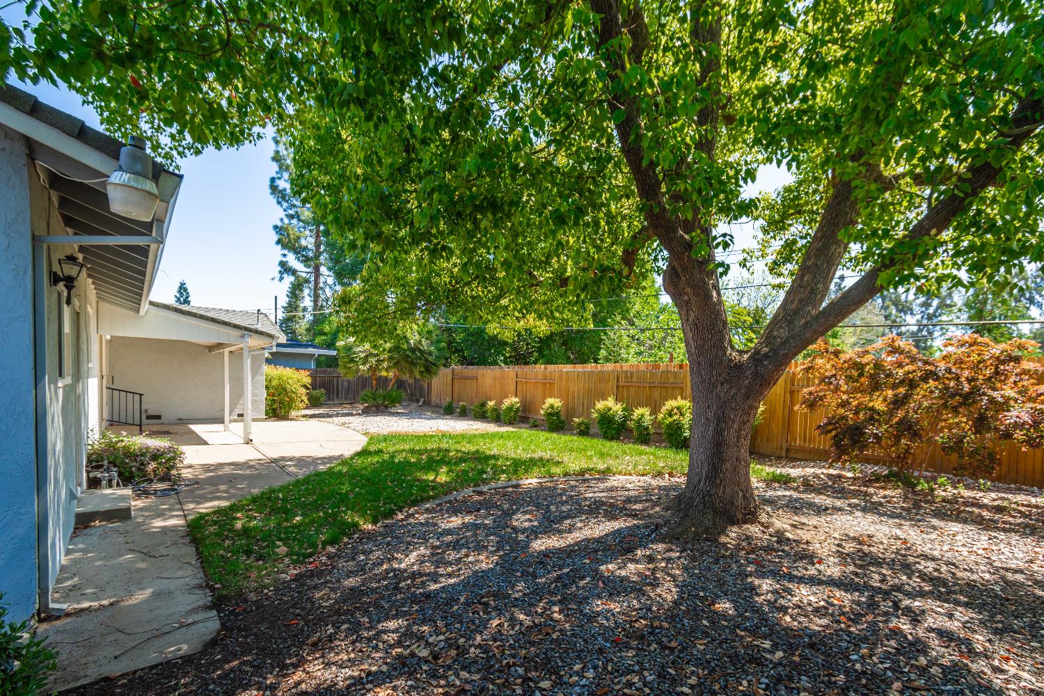 4186 Dena Way Sacramento, CA 95821 - Photo 41 of 48 a front view of a house with garden