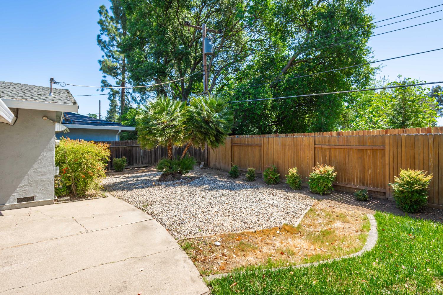 4186 Dena Way Sacramento, CA 95821 - Photo 45 of 48 a view of a backyard