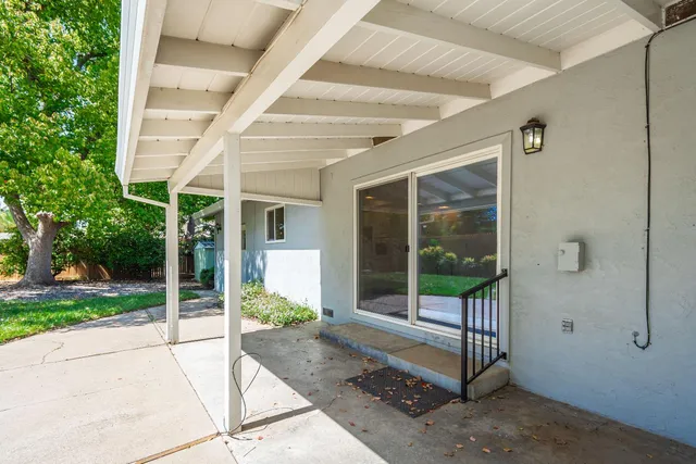 a house view with a outdoor space