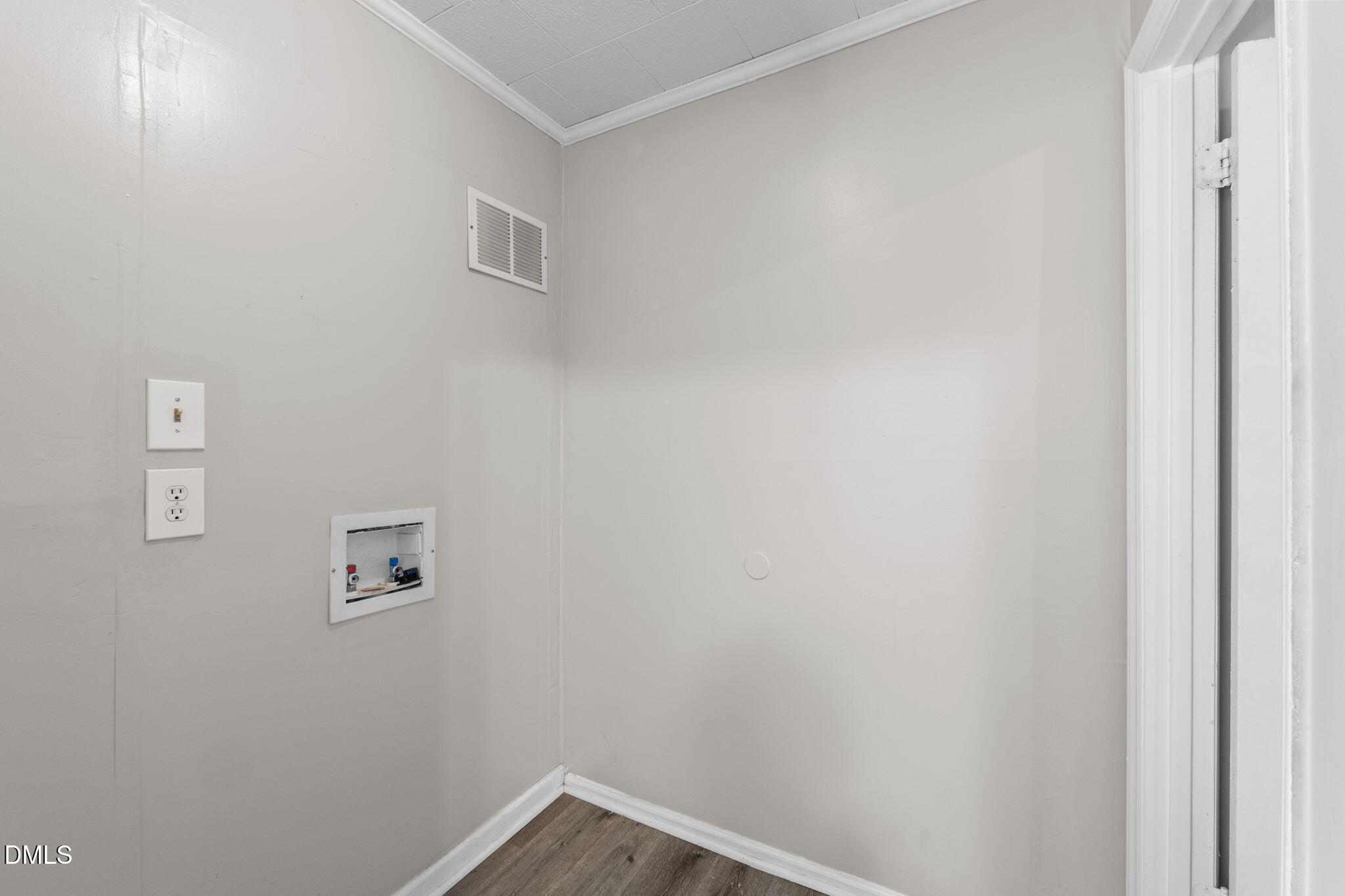 560 Harper Road Hillsborough, NC 27278 - Photo 18 of 44 a view of a hallway