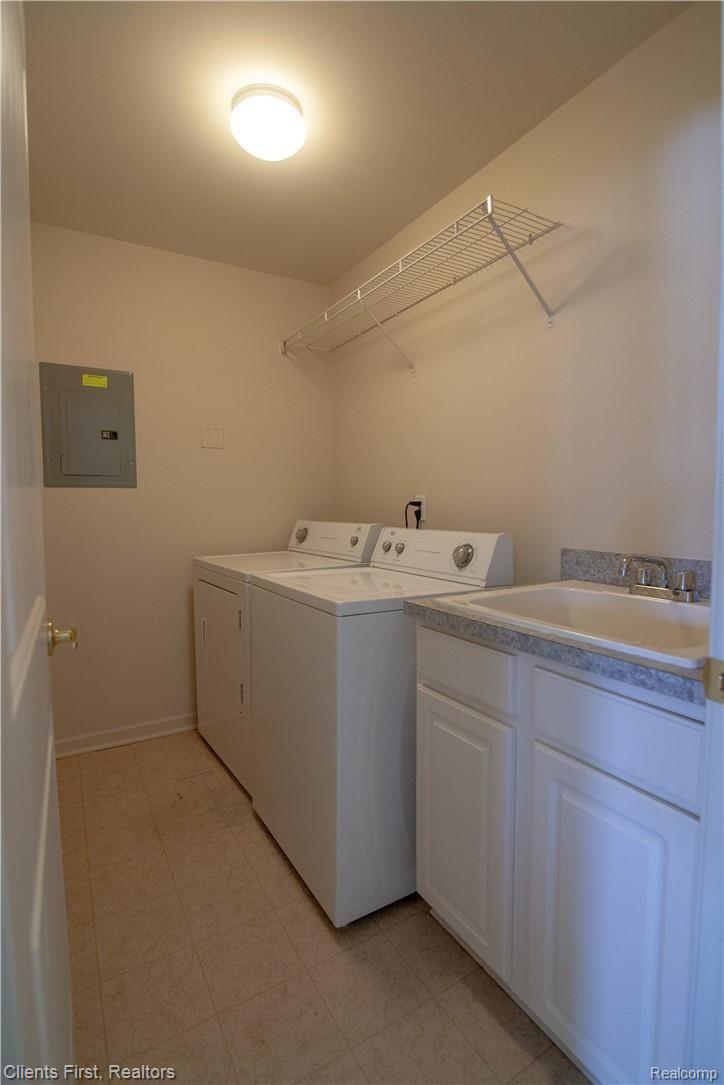 34122 Utica Road Fraser, MI 48026 - Photo 20 of 21 Laundry room