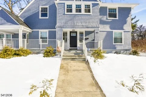 $949,000 | 403 Lawn Ridge Road, Orange, NJ 07050