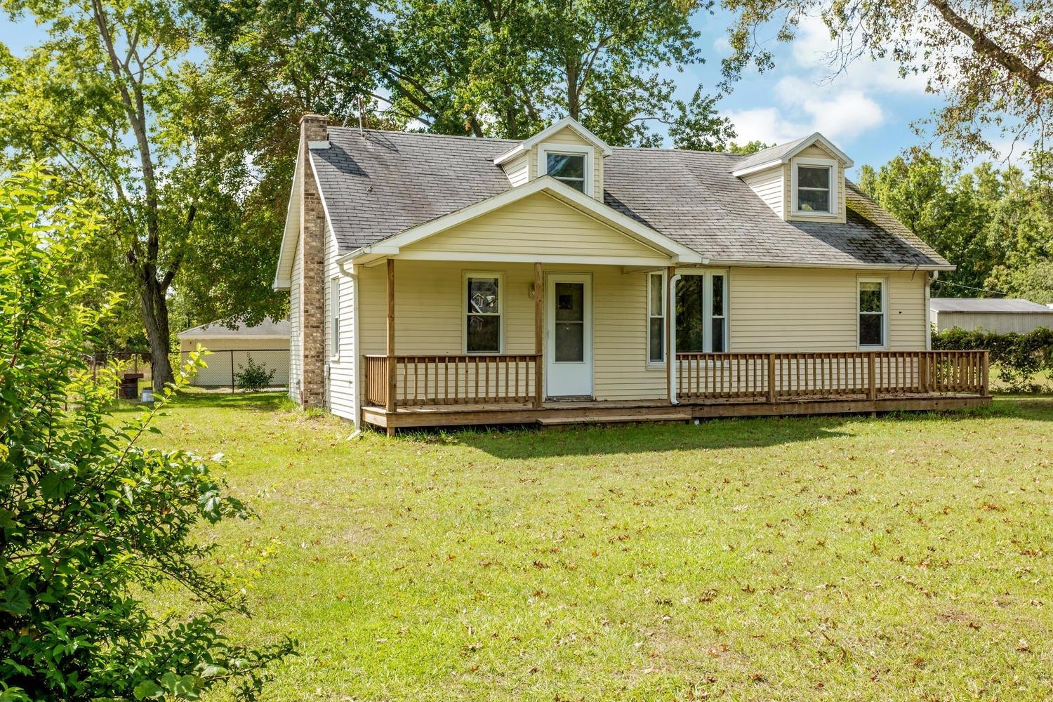 12041 Grames Road Milan, MI 48160 - Photo 1 of 10 Photo 1