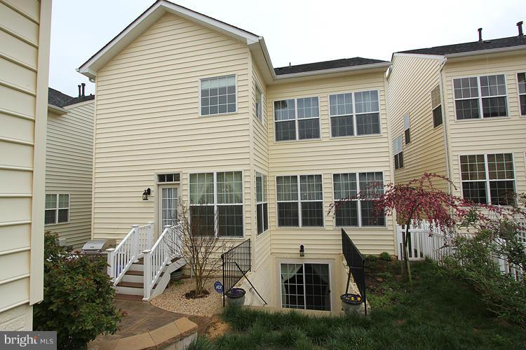 12142 Cypress Spring Road Clarksburg, MD 20871 - Photo 23 of 30 Exterior (Rear)