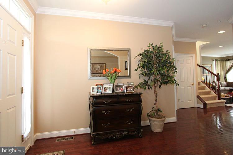 12142 Cypress Spring Road Clarksburg, MD 20871 - Photo 6 of 30 Interior (General)